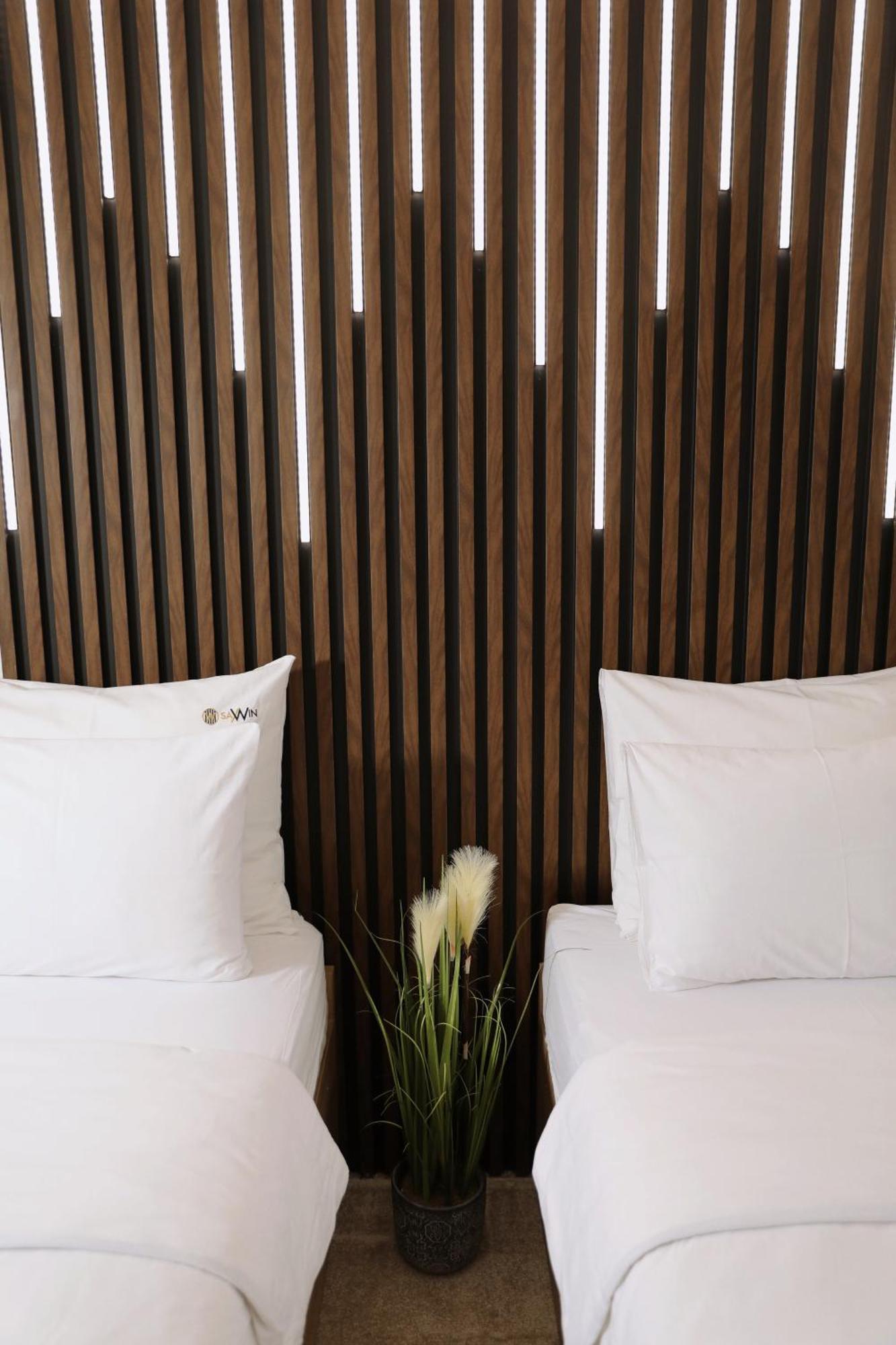 Sax-Win Hotel Pozega Eksteriør billede